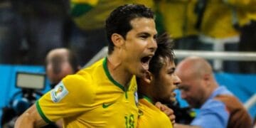 “Sempre quis agradar a Deus e ter as experiências dos profetas”, diz ex-jogador Hernanes