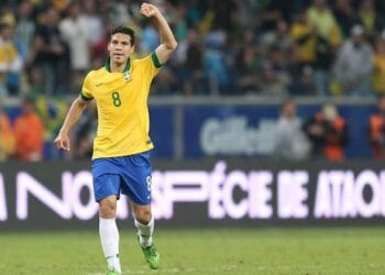“Faço da Bíblia o meu norte”, diz Hernanes, ex-Seleção Brasileira, em testemunho