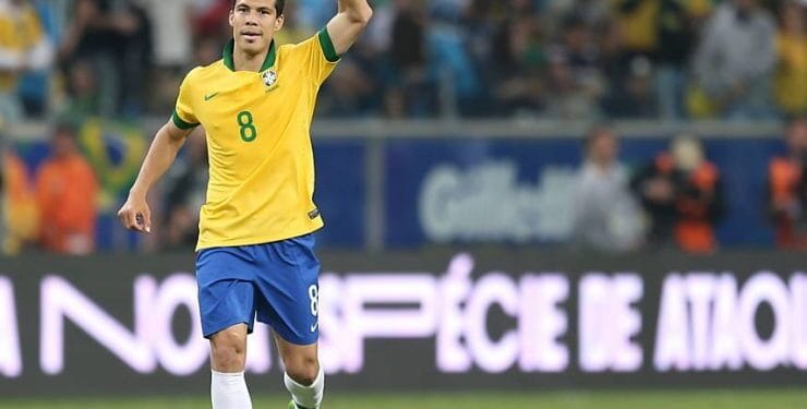“Faço da Bíblia o meu norte”, diz Hernanes, ex-Seleção Brasileira, em testemunho