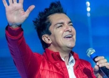 ‘Faça cultos no seu lar’, diz Regis Danese ao incentivar devocional em família