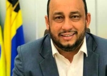 Vereador Wanoel Martins pede mais médicos para baixo madeira