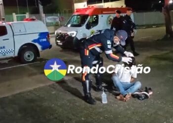 Criminoso é espancado após tentar fazer roubo em praça no centro