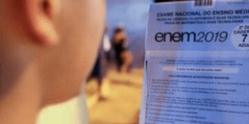 ENEM: Tema da redação com viés feminista é criticado por professora cristã