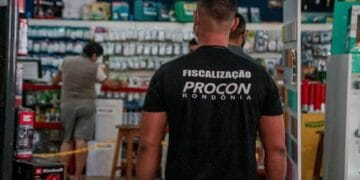 Durante a “Black Friday”, os consumidores recebem orientações sobre como realizar suas compras de maneira confiável