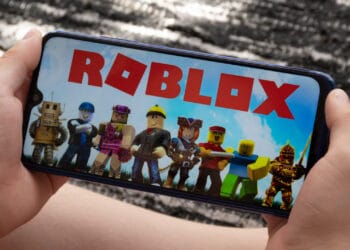Roblox é acusado de expor crianças a predadores sexuais