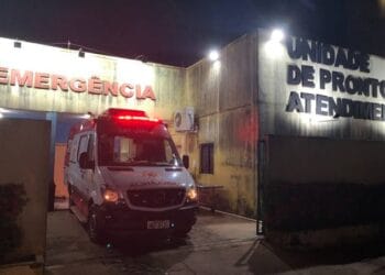 Idoso é espancado, esfaqueado e tem parte da orelha arrancada