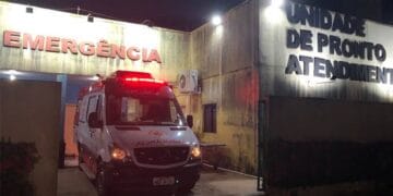 Idoso é espancado, esfaqueado e tem parte da orelha arrancada