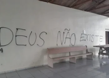 Cresce vandalismo contra igrejas por todo o país