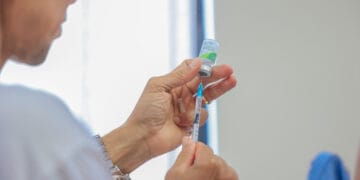 SEMANA D – A partir de segunda-feira (11), as vacinas estarão disponíveis nas unidades de saúde até às 20h30.