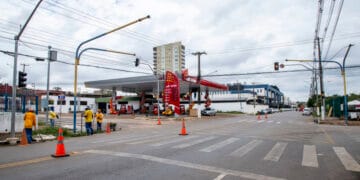 Fique atento – Nova sinalização no cruzamento da av. Rogério Weber com João Alfredo proíbe conversão à esquerda nas duas vias