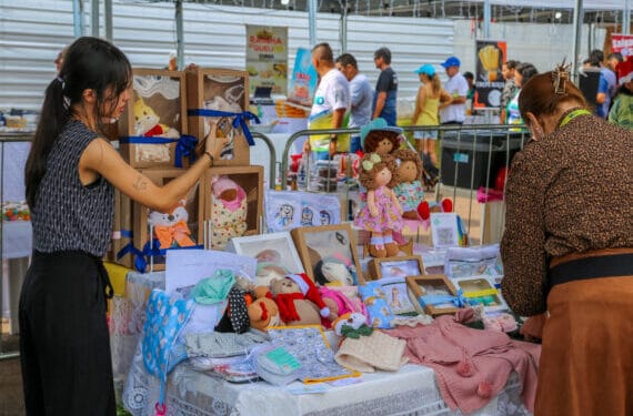 As inscrições para empreendedores exporem seus produtos no “Natal de Luz” seguem até o dia 18, segunda-feira.