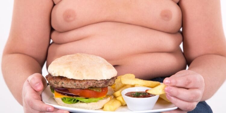 Obesidade na Infância e na Adolescência, ligue o sinal de alerta.