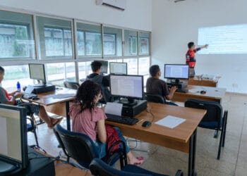 Inscrições para ballet, jiu-jitsu, violão, técnica vocal, design gráfico, trabalhos manuais e dança vão de 22 a 30 de janeiro