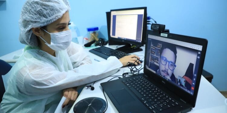 Telemedicina – Prefeitura renova a parceria com o Hospital Albert Einstein e expande as áreas de especialização