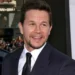 Ator Mark Wahlberg afirma que é essencial para ele começar o dia com uma oração