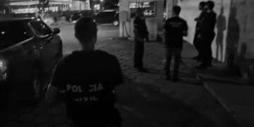 Forças policiais militares e civis iniciaram uma operação para investigar policiais penais suspeitos de ligação com organizações criminosas.