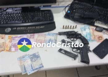 Casal é preso e adolescente apreendido com objetos de roubo