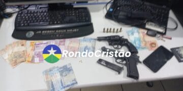 Casal é preso e adolescente apreendido com objetos de roubo