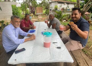 Vereador Dr. Gilber Mercês garante instalação pioneira de luzes de LED na Estrada Linha C10, em Porto Velho