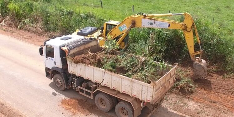 Rodovia-135 na região Central de Rondônia recebe asfalto novo ao longo de 29 quilômetros, DER intensifica obras