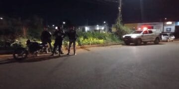 Perseguição e tiroteio terminam com a prisão de dois homens na zona sul