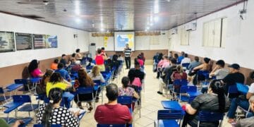 Encontro formativo para implantação do Projeto “E-paz” é realizado na Escola Capitão Cláudio, em Porto Velho