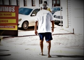 Maus-tratos a idosos é crime e deve ser denunciado