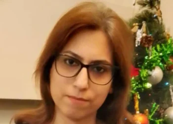 Mulher cristã é liberta da prisão no Irã