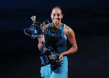 Keys vence Sabalenka e ganha 1º Grand Slam da carreira em Melbourne