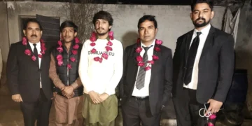 Irmãos gêmeos cristãos são absolvidos de falsas acusações de blasfêmia no Paquistão