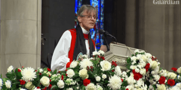 Bispa pede a Trump para ter “misericórdia” de LGBTs e migrantes em culto pós-posse