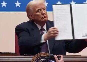 Trump assina ordem para combater ideologia de gênero: ‘Só existe masculino e feminino’