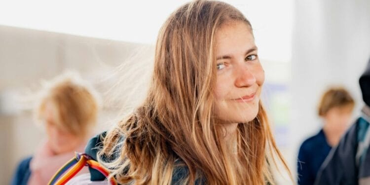 Ateísmo está em queda entre jovens no Reino Unido, aponta pesquisa