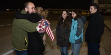 Talibã liberta americano mantido em cativeiro e família louva a Deus por sustentá-lo