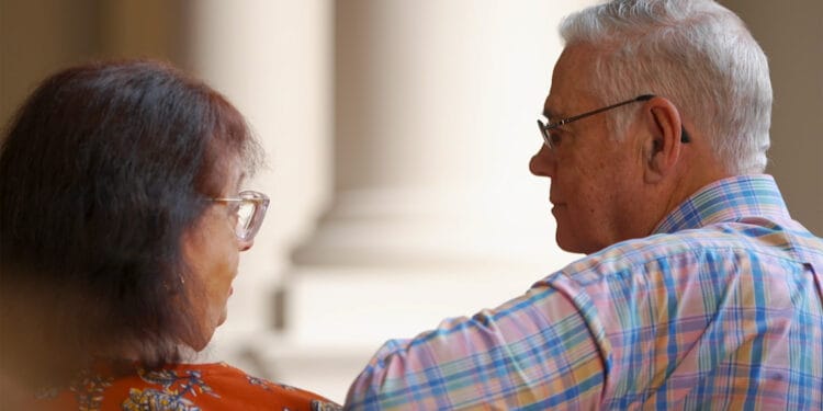 ‘Deus fez milagre’, diz mulher que voltou à vida após orações