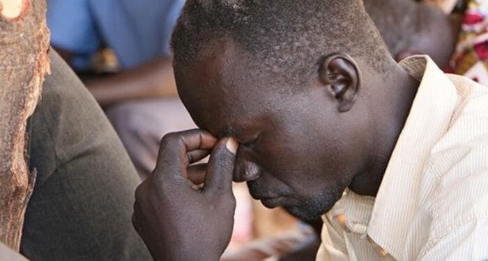 Ex-muçulmano perde esposa e casa por se tornar cristão