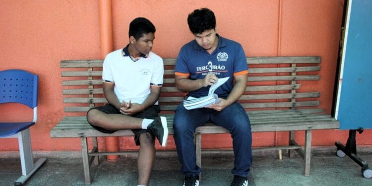 Jovem da Rede Estadual de Ensino garante vaga de medicina em quatro universidades públicas do país