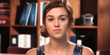 Atriz de Deus não está morto 2 alerta sobre costume ao pecado