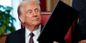 Trump declara guerra à ideologia de gênero ao tomar posse