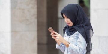 Cristãos e líderes de direitos humanos protestam contra lei de mídia social no Paquistão