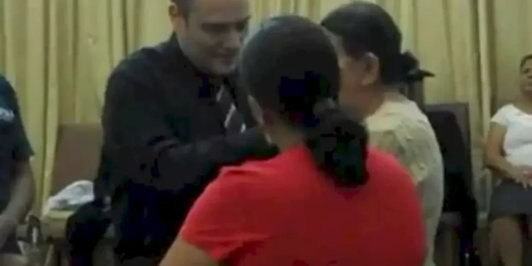 Pastor que dizia fazer nascer dentes e reconstruir seios é denunciado ao MP por estelionato