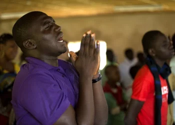 Nigéria: 10 cristãos mortos e cinco igrejas queimadas pelo Boko Haram