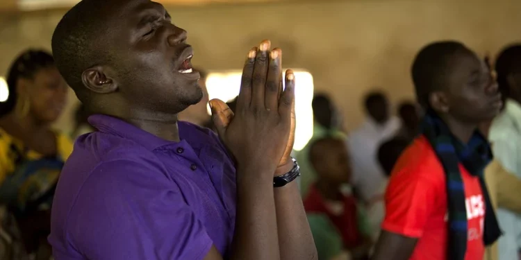 Nigéria: 10 cristãos mortos e cinco igrejas queimadas pelo Boko Haram