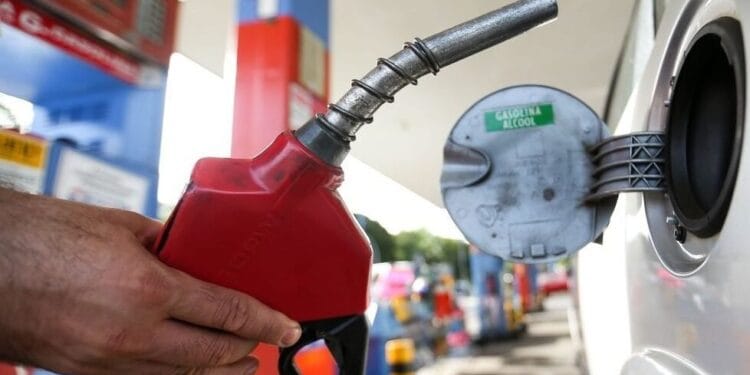 Combustíveis ficarão mais caros a partir de 1º de fevereiro
