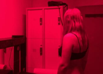 Dezenas de prostitutas se convertem em ação evangelística