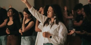 Evangélicos crescem na Costa Rica, aponta pesquisa