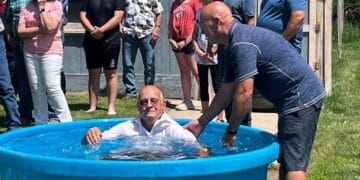 Com foco no discipulado e comunhão, movimento de “microigrejas” se espalha nos EUA