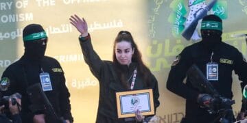 Refém do Hamas lembra das orações que fez no cativeiro