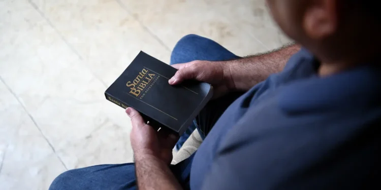 Pastor é interrogado mais de 50 vezes em Cuba