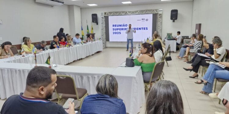 Educação – Estratégias para educação de Rondônia são discutidas em reunião com superintendentes e coordenadores do estado – Governo do Estado de Rondônia